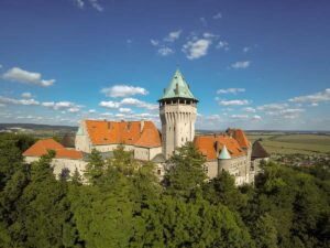 FP2 - Smolenický zámok